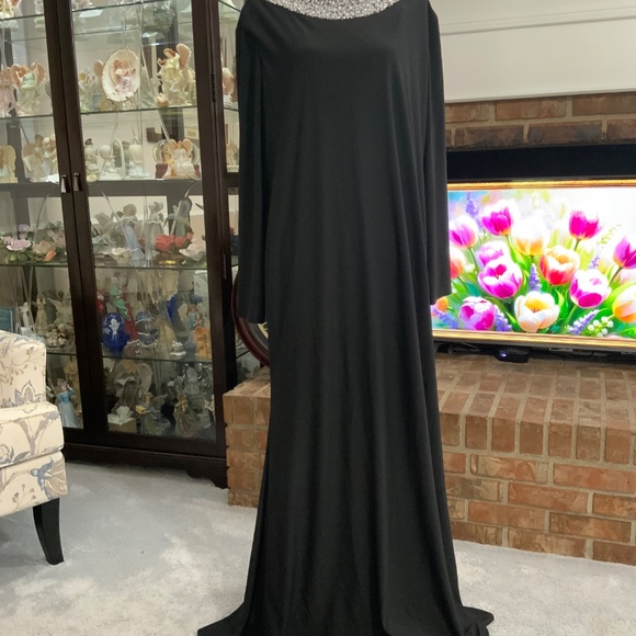 Mac Duggal black dress NWT - Picture 2 of 9